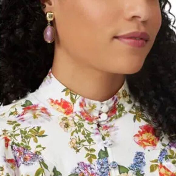 Kenneth Jay Lane Pearl Shell Drop Clip On Earrings - Picture 2 of 7